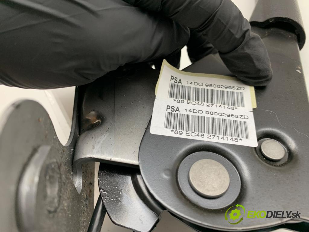 CITROEN C3 III liftback 2022 61 kW 1.2 PureTech 82 1199 kulisa brzdy ruční brzdy 98062965ZD