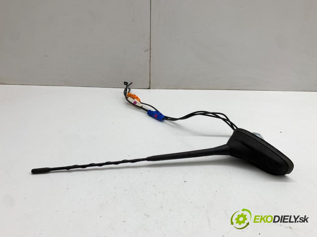 CITROEN C3 III liftback 2022 61 kW 1.2 PureTech 82 1199 ANTENA 9819669580