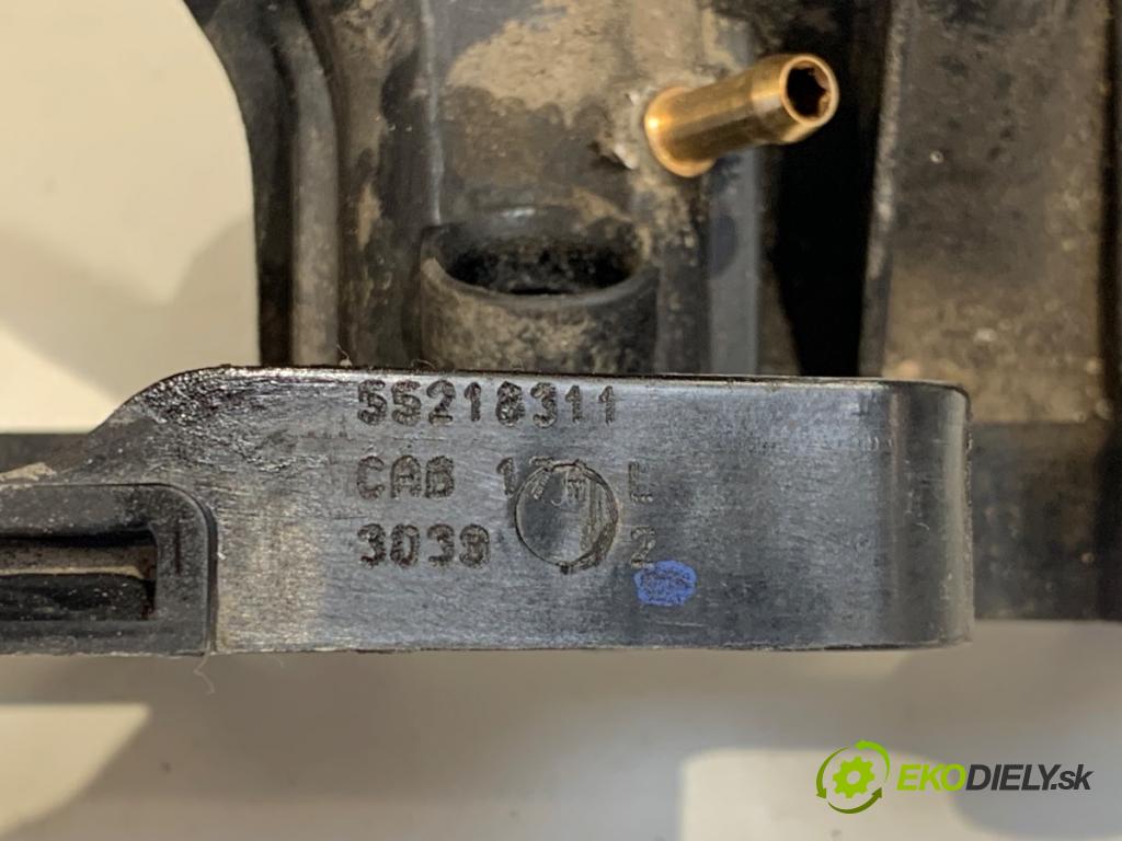 FIAT PUNTO EVO liftback 2010 57 kW 1.4 (199AXB1A) 1368 potrubí sání 55218311 (Sací potrubí)