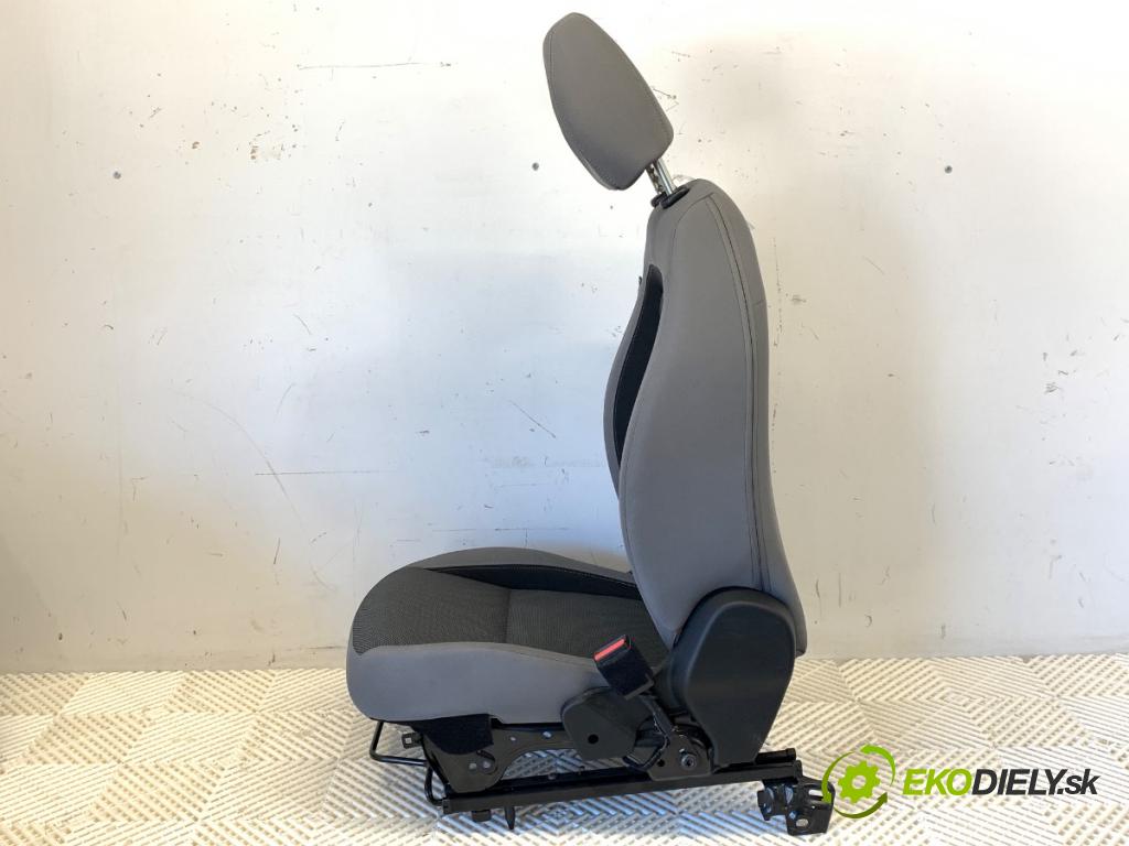 FIAT TIPO sedan 2016 70 kW 1.4 (356SXA1B) 1368 Sedadlo pravy predný