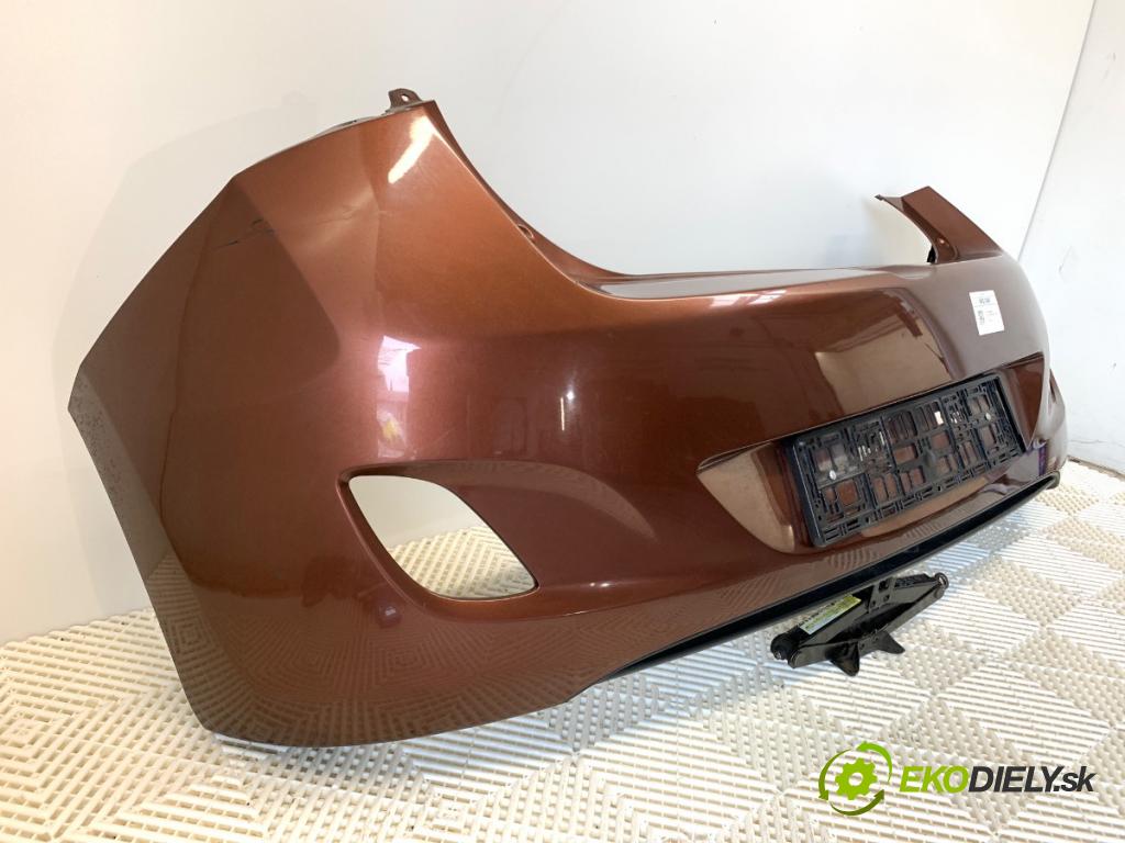 HYUNDAI i30 liftback 2013 73 kW 1.4 1396 Nárazník zad