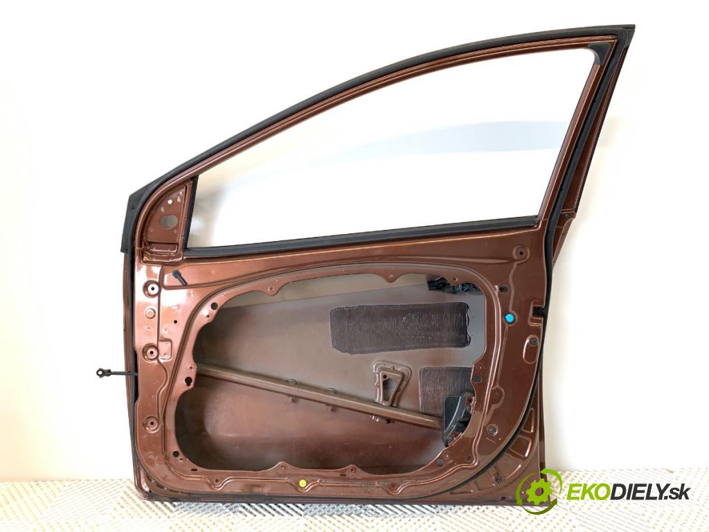 HYUNDAI i30 liftback 2013 73 kW 1.4 1396 dveře pravý přední část