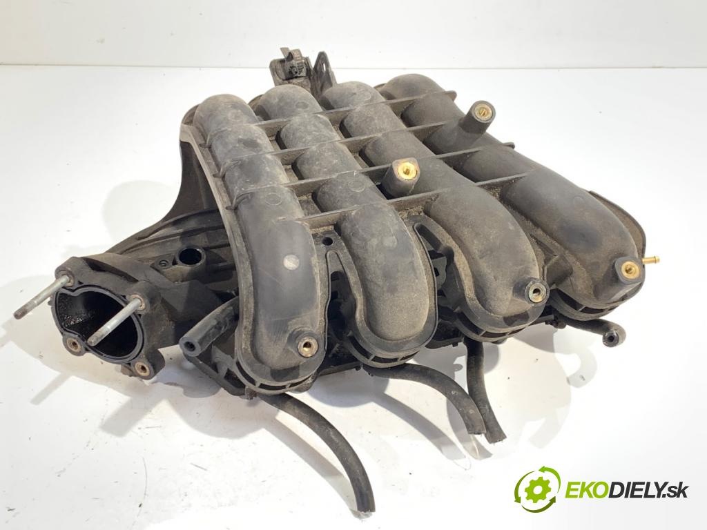 HYUNDAI i20 liftback 2009 57 kW 1.2 1248 Potrubie sacie, sanie (Sacie potrubie)
