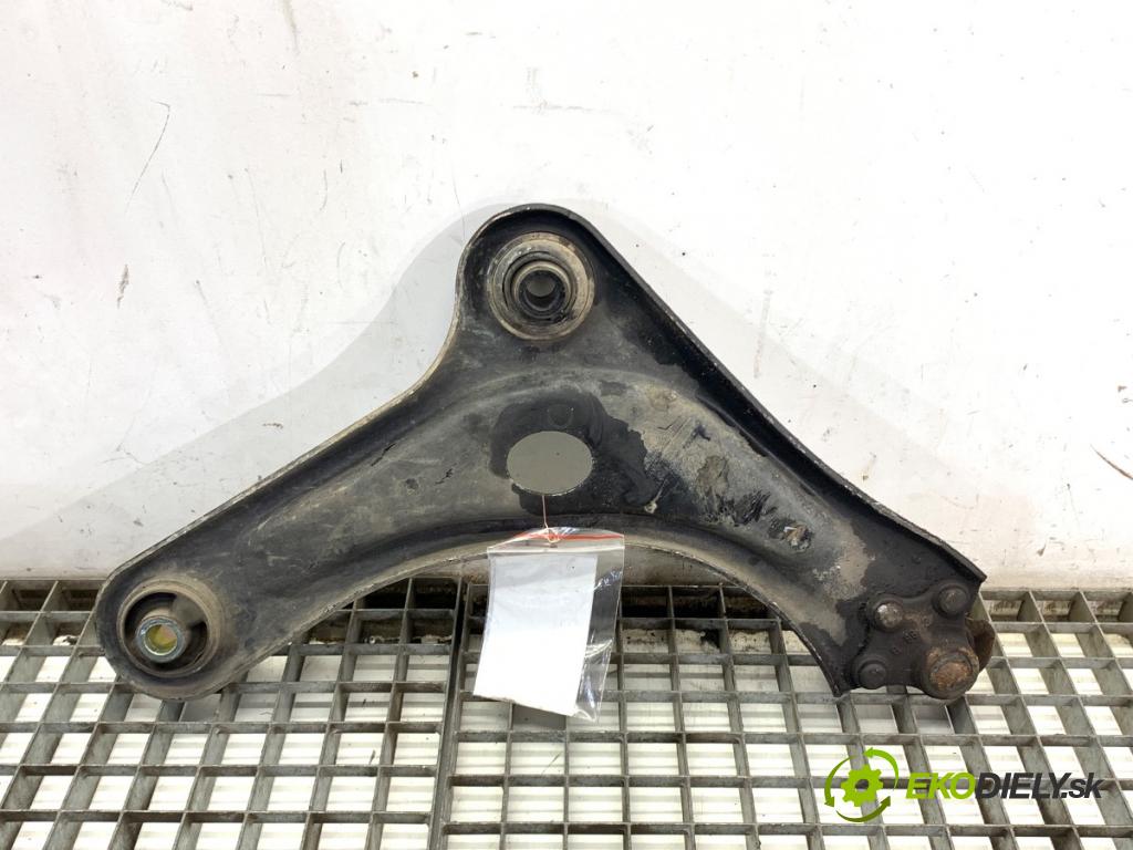 CITROEN C3 III liftback 2022 61 kW 1.2 PureTech 82 1199 Rameno ľavy predný