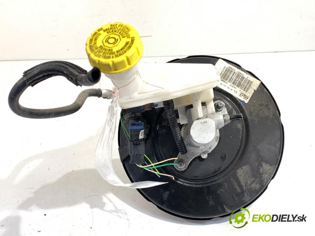 CITROEN C3 III liftback 2022 61 kW 1.2 PureTech 82 1199 posilovač bŕzd 9811514380