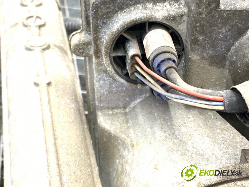 CITROEN C3 III liftback 2022 61 kW 1.2 PureTech 82 1199 riadenie volantu Riadenie 9831639780