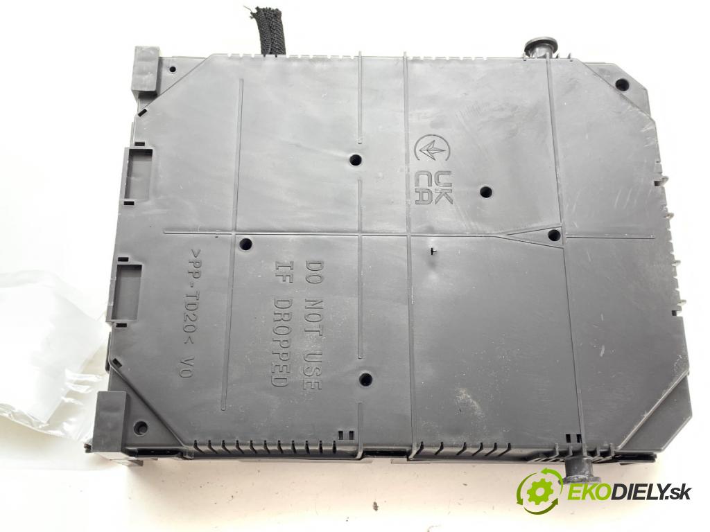 CITROEN C3 III liftback 2022 61 kW 1.2 PureTech 82 1199 modul BSI 9845141280 (Pojistková skříňka)