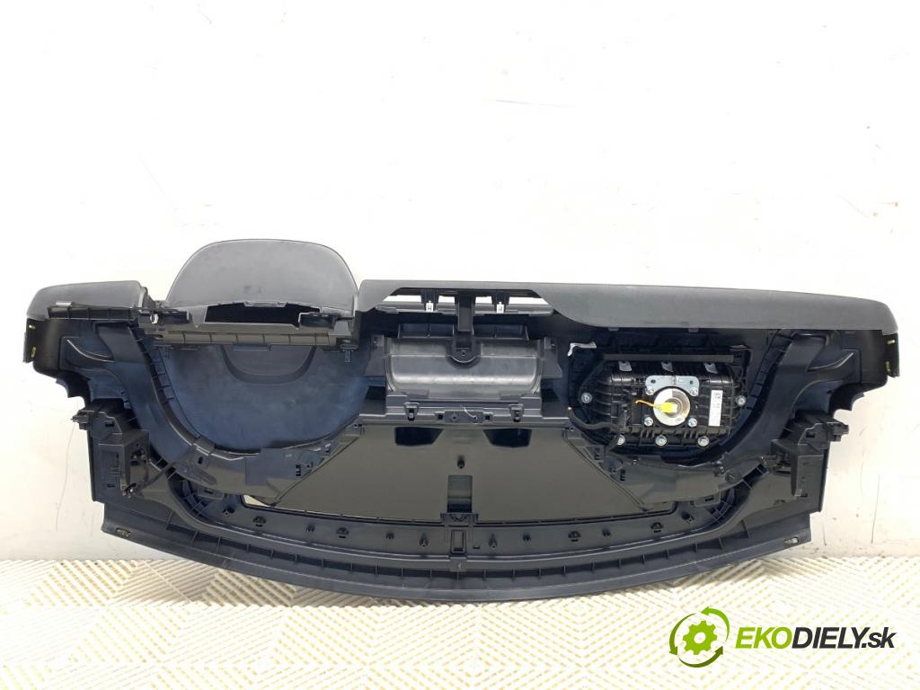 CITROEN C3 III liftback 2022 61 kW 1.2 PureTech 82 1199 palubní doska spolujezdce