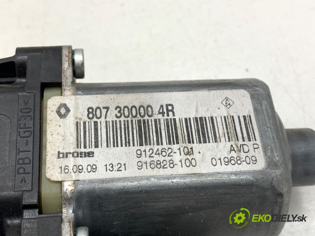 RENAULT MEGANE III liftback 2009 81 kW 1.6 16V (BZ1B, BZ1H) 1598 motor sťahovaní okna pravý přední část 807300004R