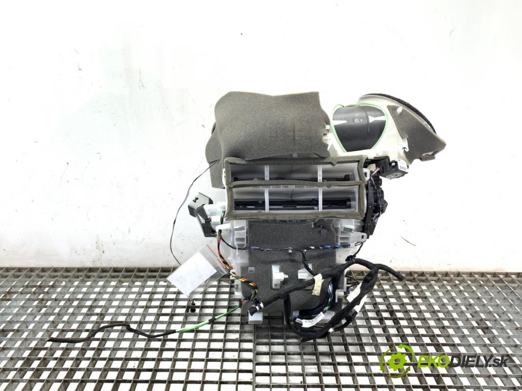 CITROEN C3 III liftback 2022 61 kW 1.2 PureTech 82 1199 Výhrevné teleso, radiátor kúrenia KOMBAJN 9813920580