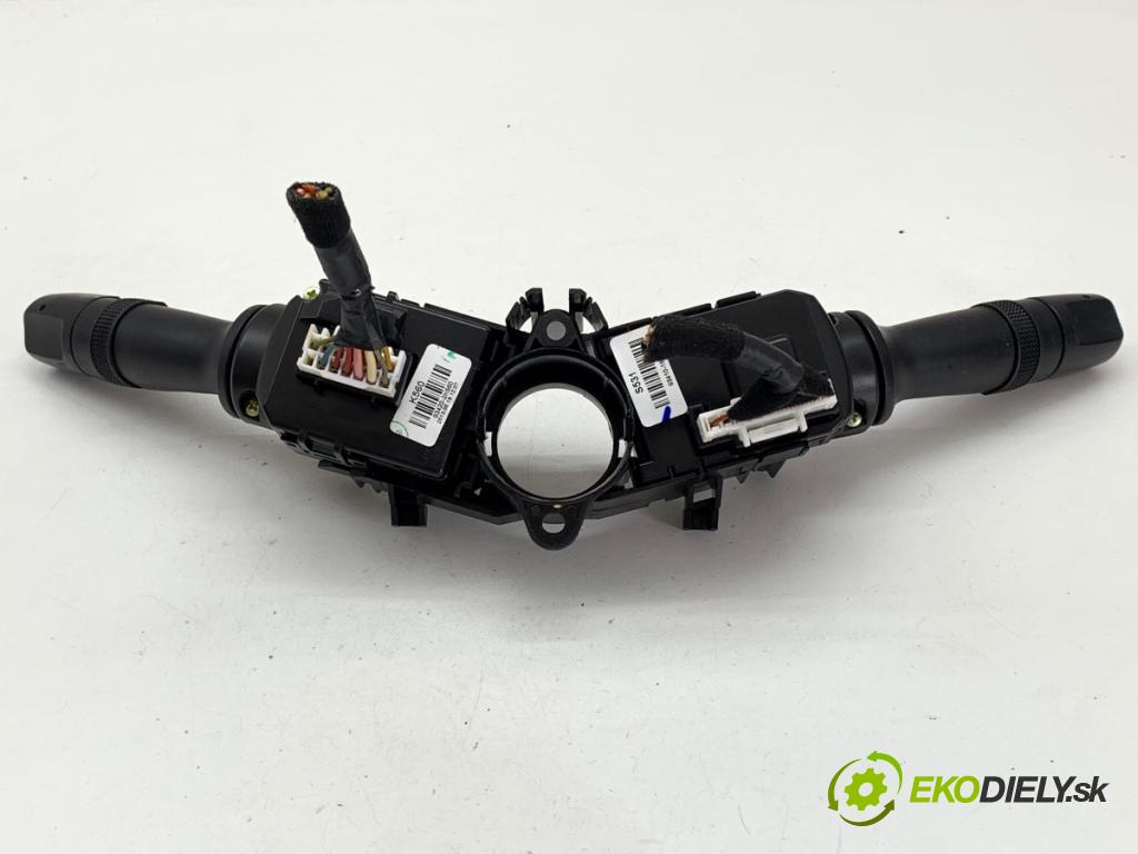 HYUNDAI i30 liftback 2013 73 kW 1.4 1396 přepínač kombinovaný 93420-2K560 (Páčky pod volantem)