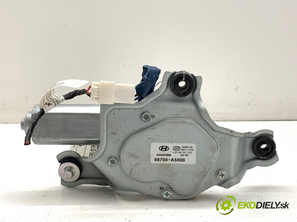 HYUNDAI i30 liftback 2013 73 kW 1.4 1396 Motor stieračov zad 98700-A5000