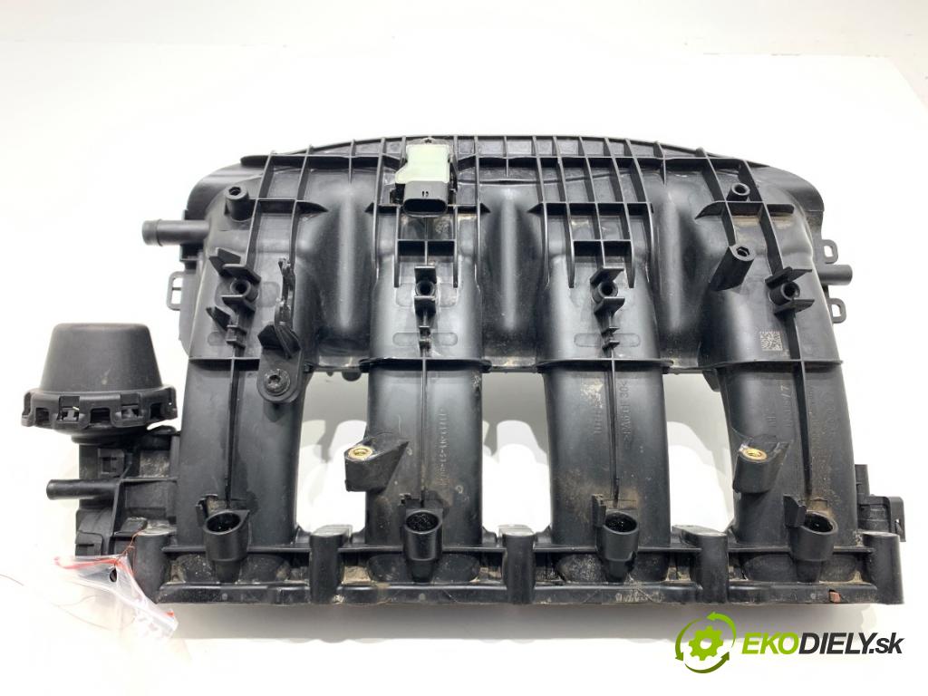 SKODA OCTAVIA III liftback 2013 132 kW 1.8 TSI 1798 potrubí sání 06K133201R (Sací potrubí)