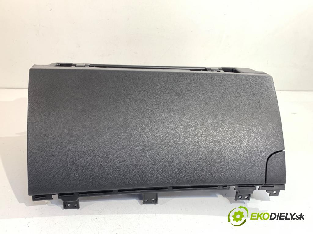 HYUNDAI i30 liftback 2013 73 kW 1.4 1396 přihrádka kastlík spolujezdce 84540-A6000 (Přihrádka (kastlík))