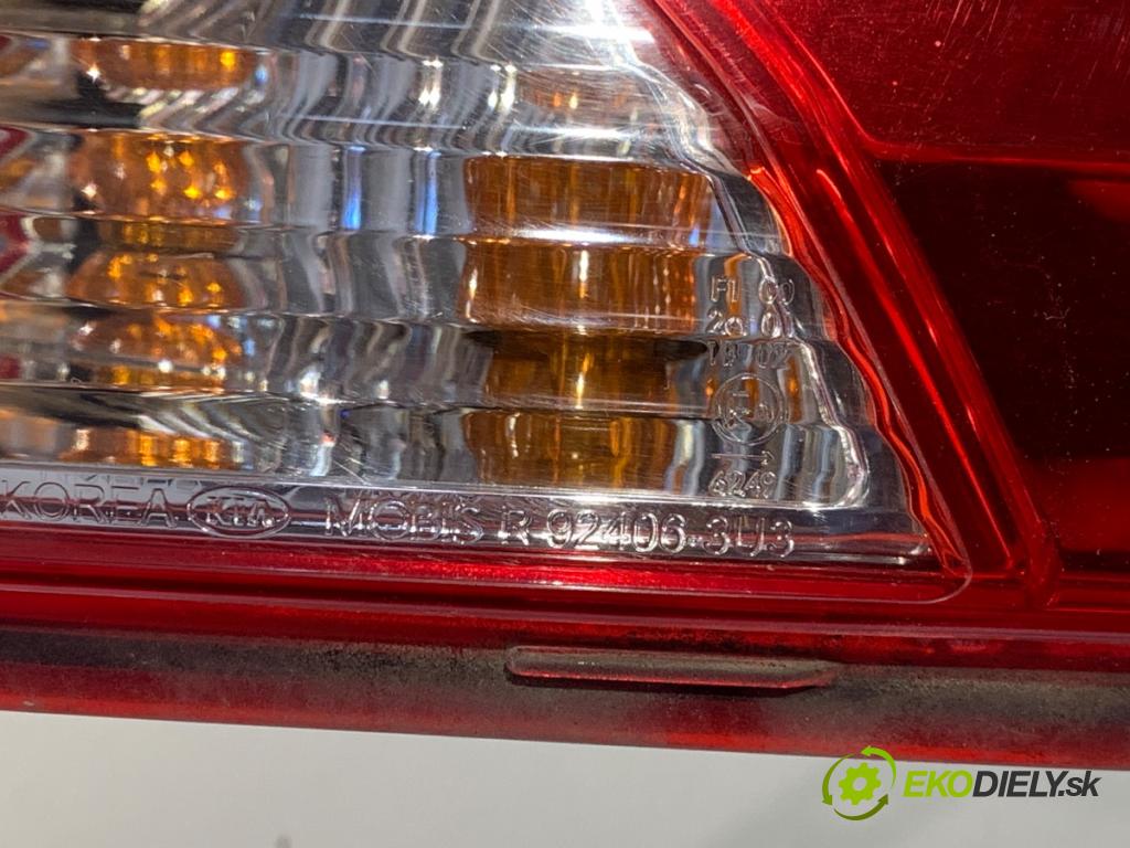 KIA SPORTAGE III SUV 2011 100 kW 2.0 CRDi 4WD 1991 světlo nárazníka pravý zadní část 92406-3U3