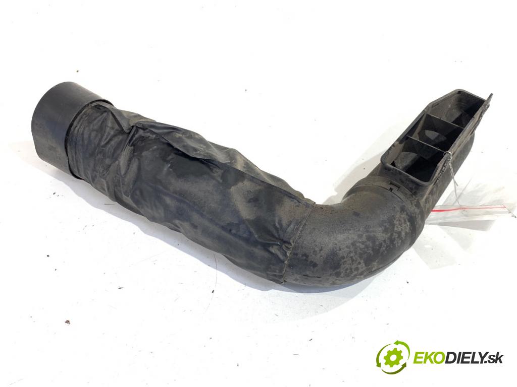 HYUNDAI i30 liftback 2013 73 kW 1.4 1396 Rúra PRIVOD vzduchu DK210-3X021