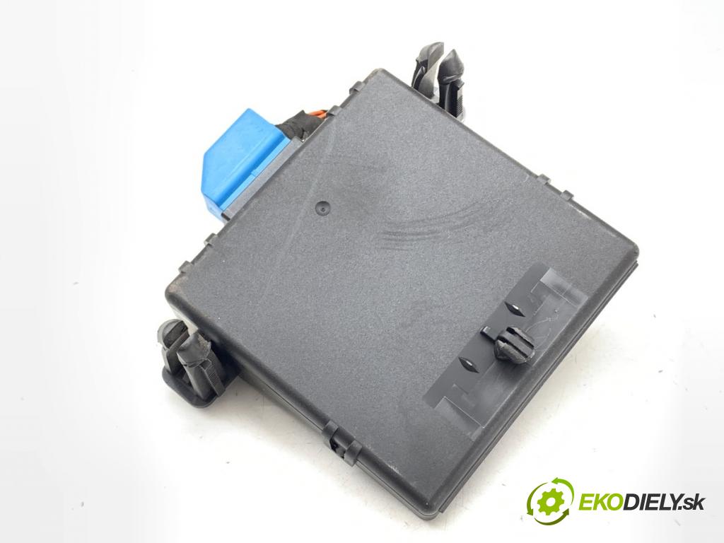 VW PASSAT B6 sedan 2010 103 kW 2.0 TDI 16V 1968 Modul GATEWAY 3C0907530Q