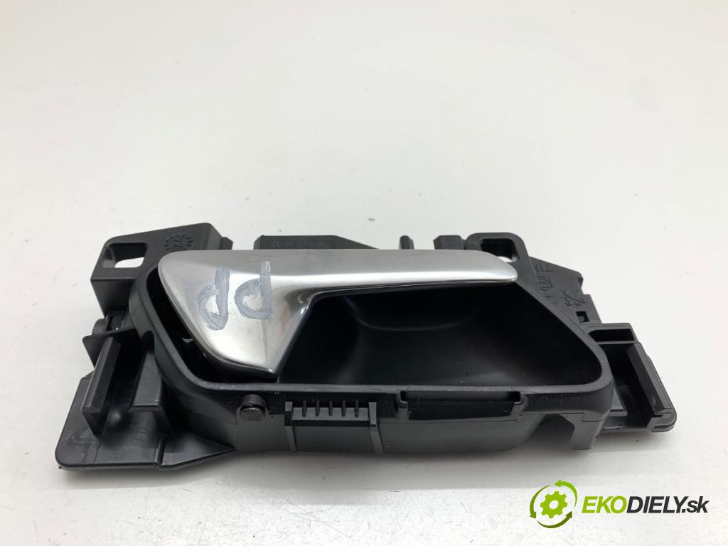 DS DS 7 SUV 2022 133 kW PureTech 180 (J45GFU) 1598 Kľučka vnútorná pravy predný 311337