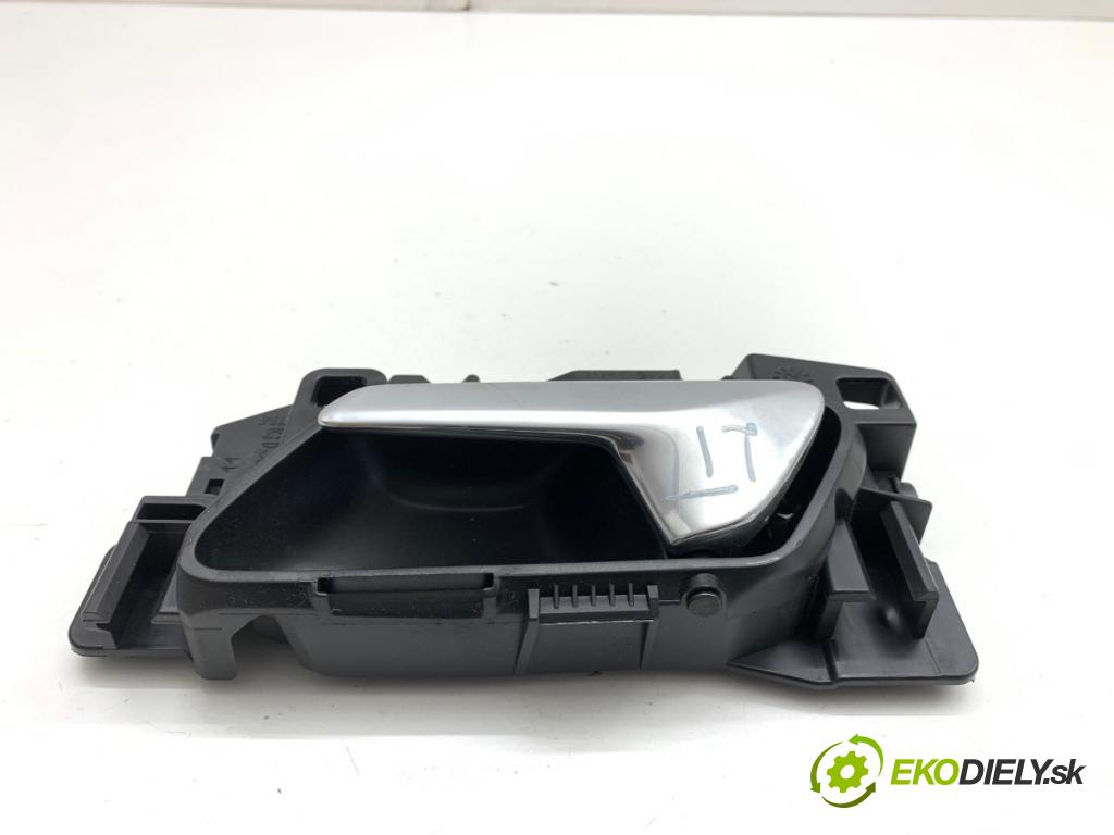 DS DS 7 SUV 2022 133 kW PureTech 180 (J45GFU) 1598 klika vnitřní levý zadní část 311339