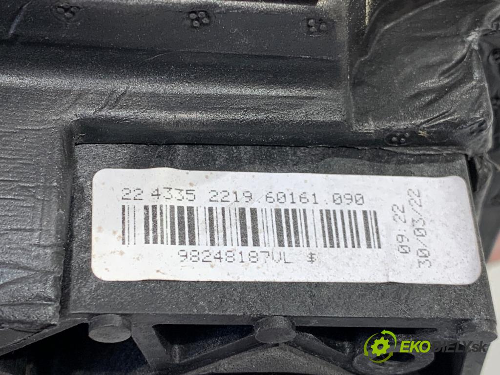 DS DS 7 SUV 2022 133 kW PureTech 180 (J45GFU) 1598 zpětné zrcátko pravý