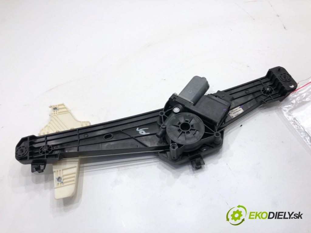 DS DS 7 SUV 2022 133 kW PureTech 180 (J45GFU) 1598 mechanismus okna pravý zadní část 9840197380