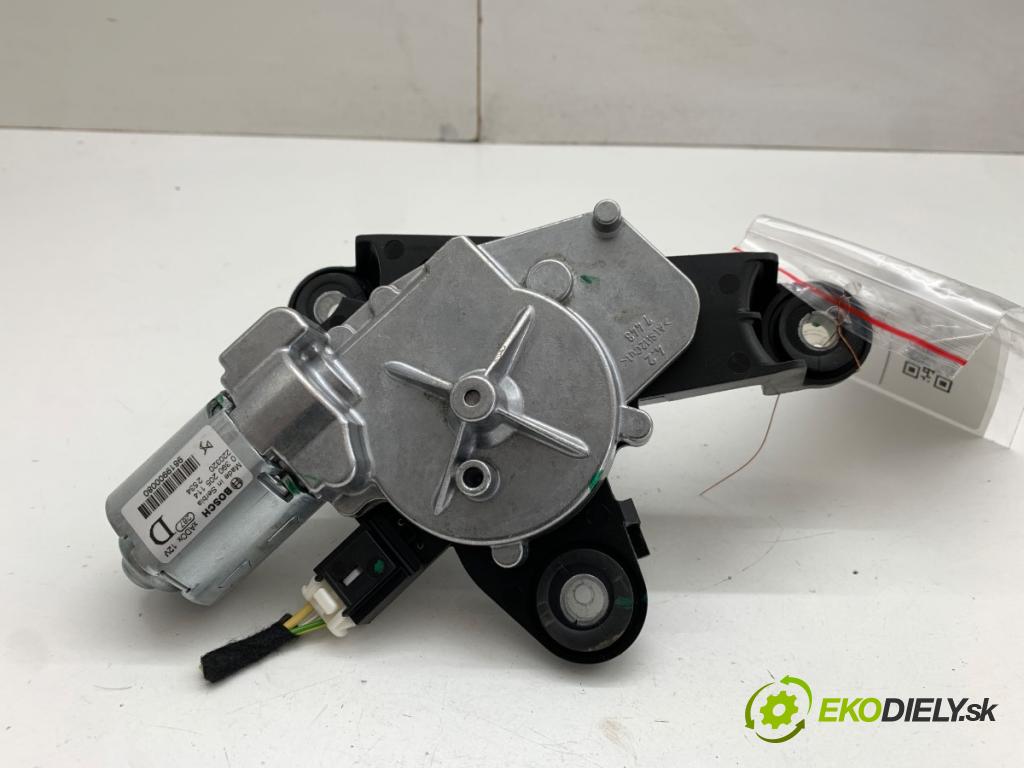 DS DS 7 SUV 2022 133 kW PureTech 180 (J45GFU) 1598 Motor stieračov zad 9819900080