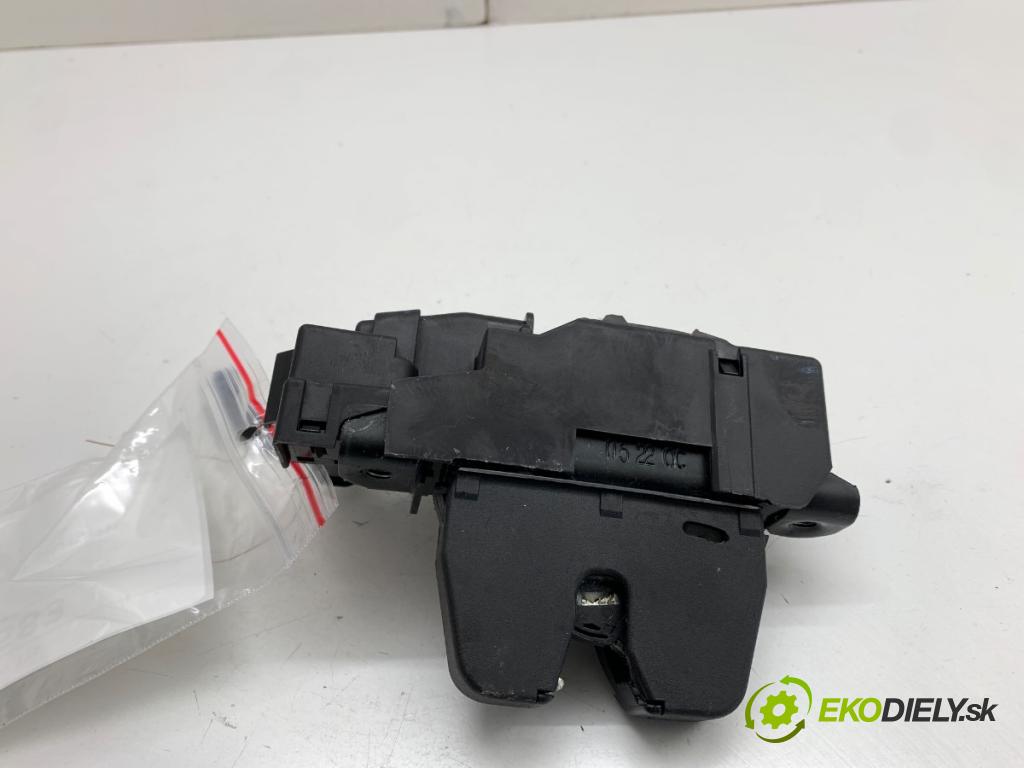 DS DS 7 SUV 2022 133 kW PureTech 180 (J45GFU) 1598 zámok dverí zad 9816195380