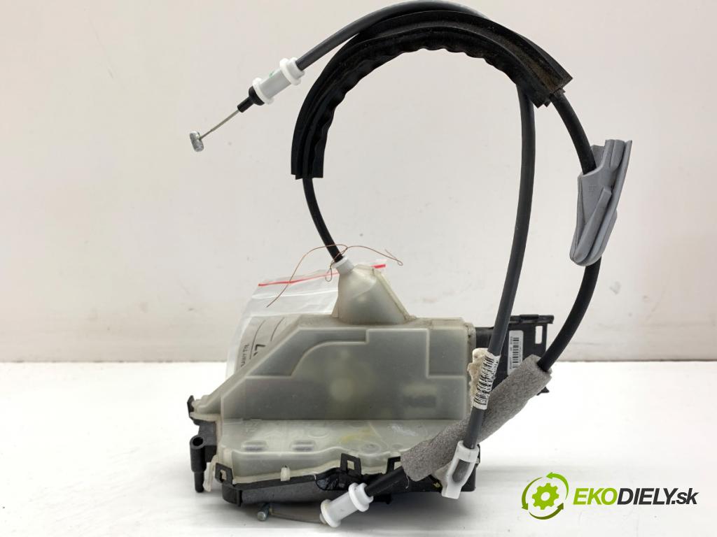 DS DS 7 SUV 2022 133 kW PureTech 180 (J45GFU) 1598 zámok Dvere pravy zad 169290