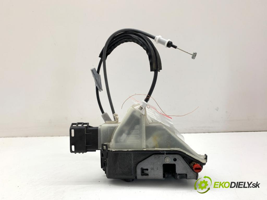 DS DS 7 SUV 2022 133 kW PureTech 180 (J45GFU) 1598 zámok Dvere pravy zad 169290
