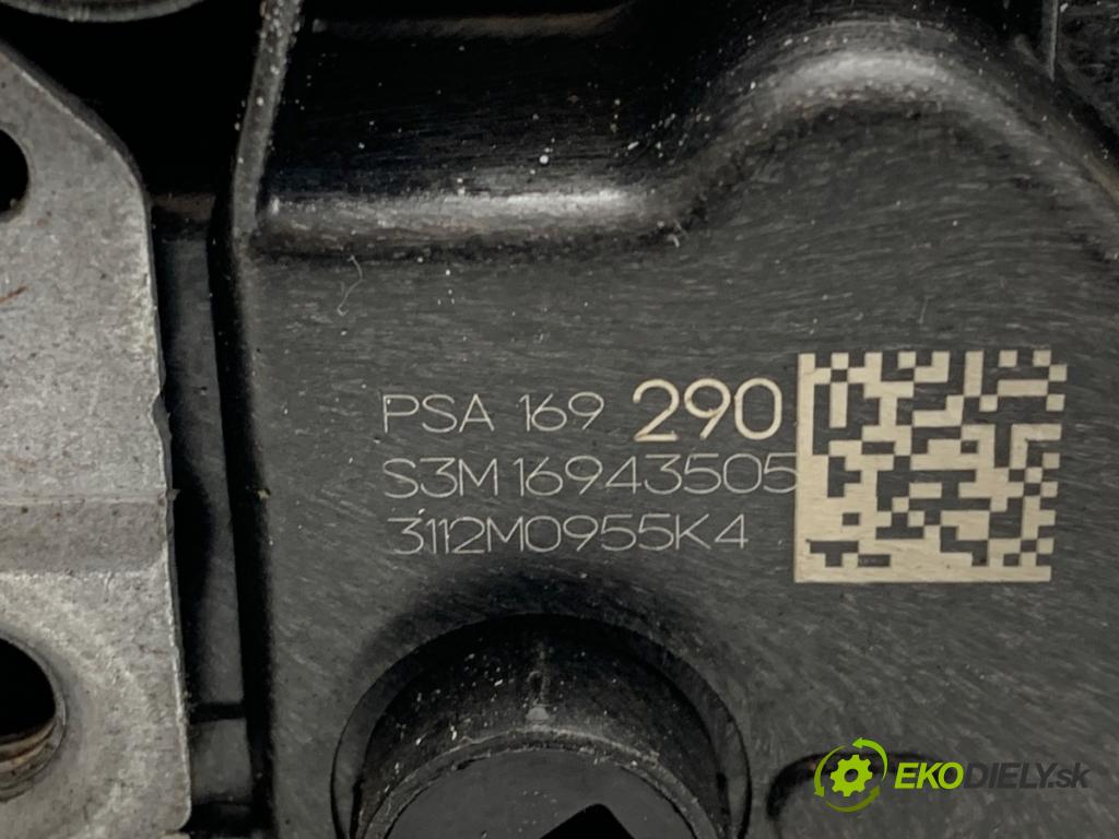 DS DS 7 SUV 2022 133 kW PureTech 180 (J45GFU) 1598 zámok Dvere pravy zad 169290