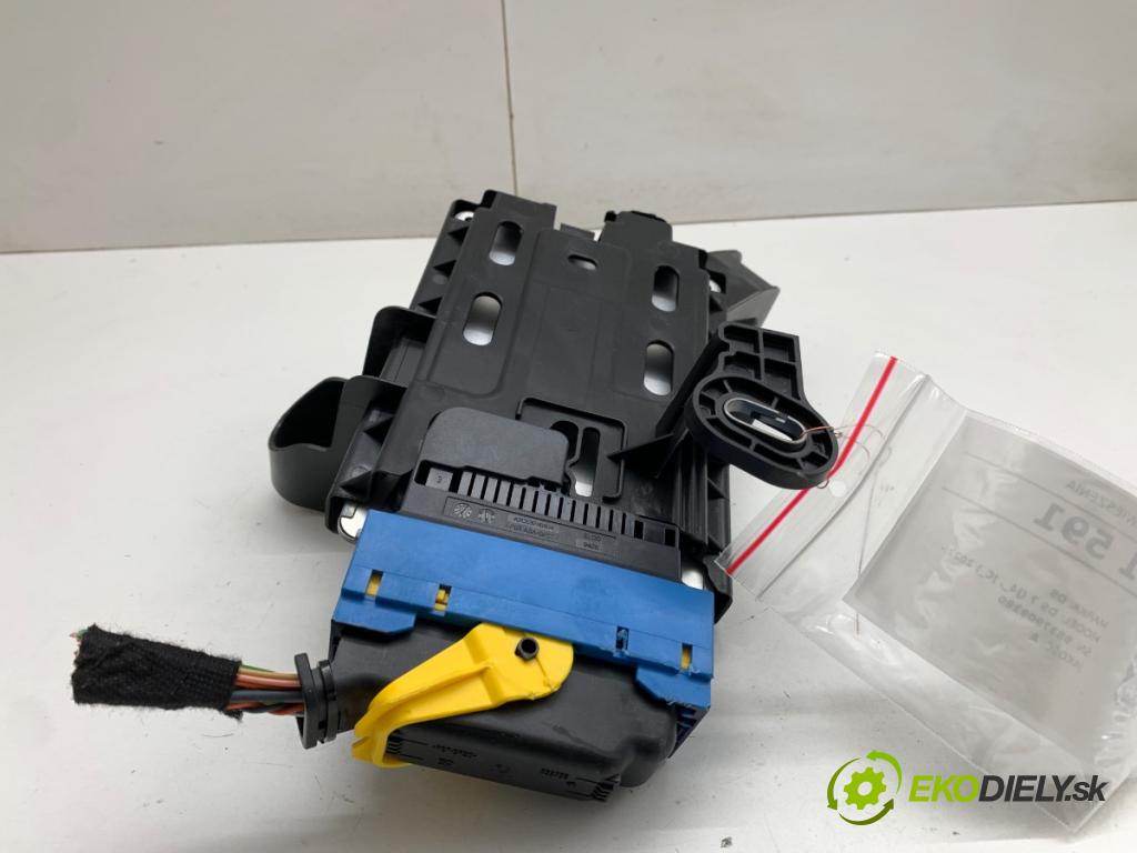 DS DS 7 SUV 2022 133 kW PureTech 180 (J45GFU) 1598 modul nápravy 9838789480