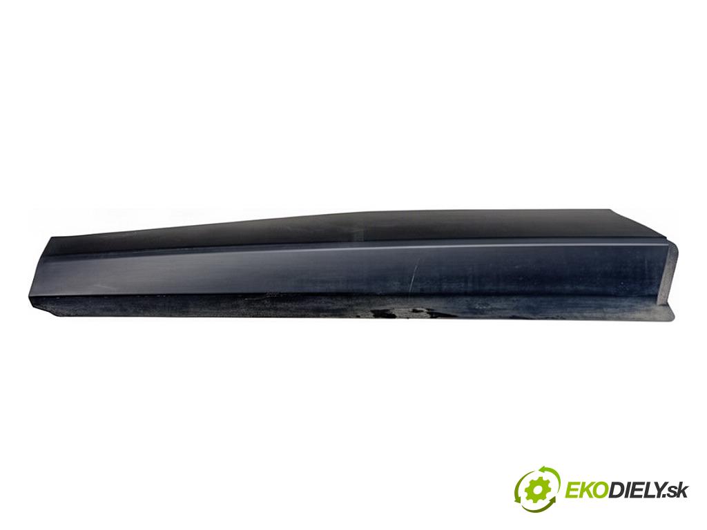 DS DS 7 SUV 2022 133 kW PureTech 180 (J45GFU) 1598 lišta dveře pravý zadní část 9815710277
