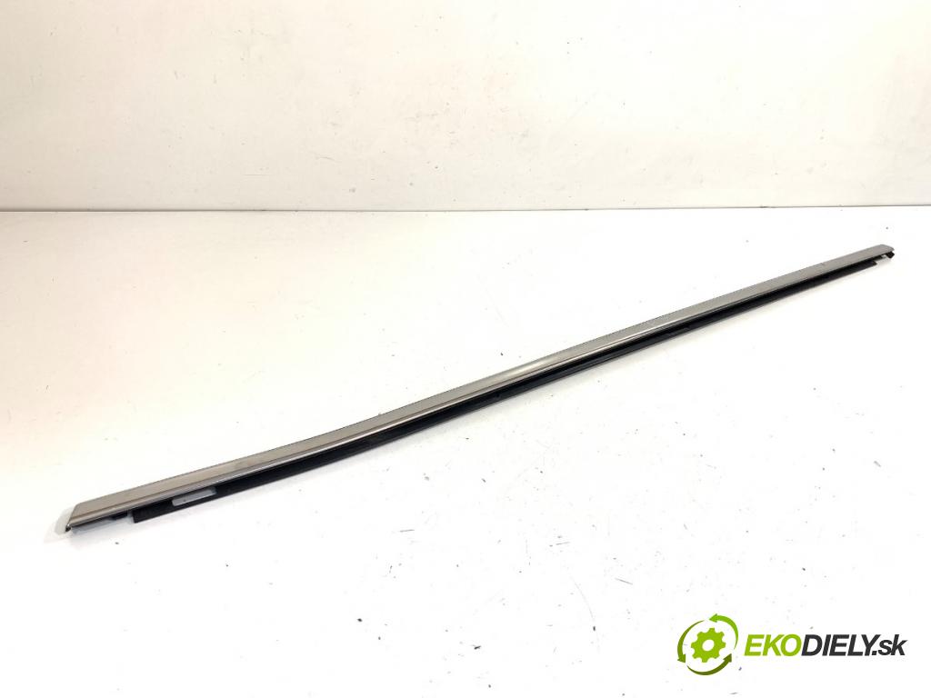 DS DS 7 SUV 2022 133 kW PureTech 180 (J45GFU) 1598 Lišta Sbírání: zad pravy 9815702680