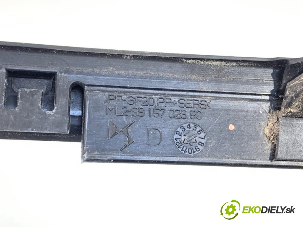 DS DS 7 SUV 2022 133 kW PureTech 180 (J45GFU) 1598 Lišta Sbírání: zad pravy 9815702680