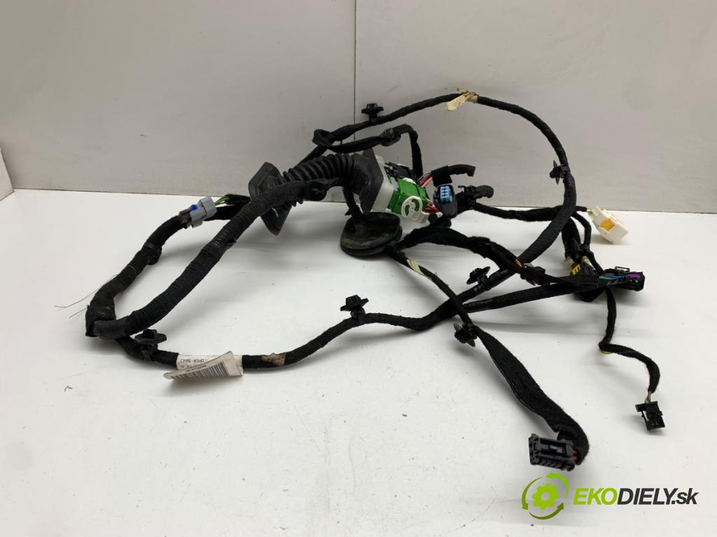 DS DS 7 SUV 2022 133 kW PureTech 180 (J45GFU) 1598 Káblovačka Dvere predný pravy 9826015780