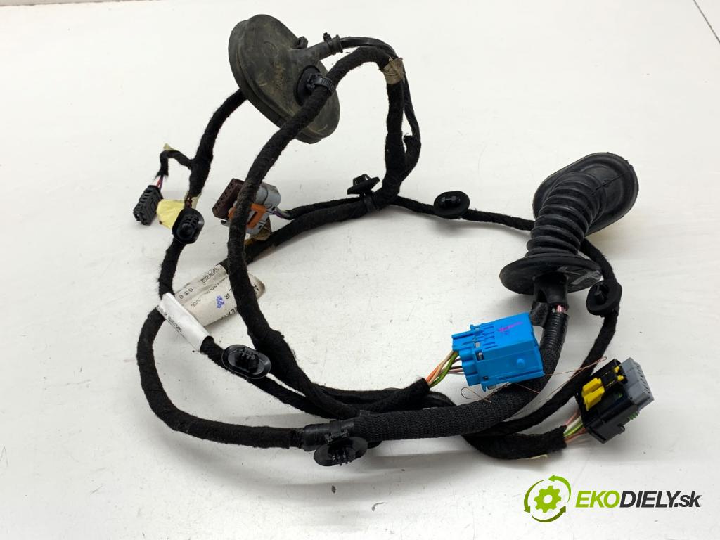 DS DS 7 SUV 2022 133 kW PureTech 180 (J45GFU) 1598 Káblovačka Dvere zad ľavy 9826016280
