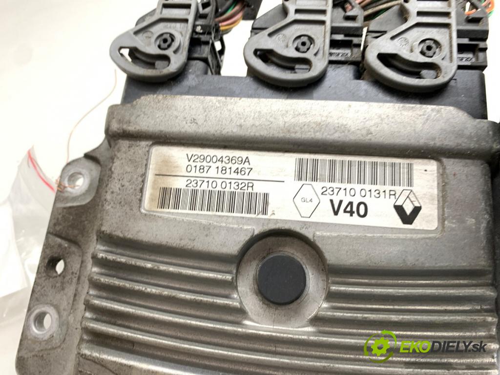 RENAULT MEGANE III liftback 2009 81 kW 1.6 16V (BZ1B, BZ1H) 1598 riadiaca jednotka Motor 237100131R (Riadiaca jednotka)