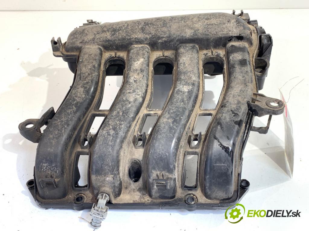 RENAULT MEGANE III liftback 2009 81 kW 1.6 16V (BZ1B, BZ1H) 1598 potrubí sání 8200647713 (Sací potrubí)
