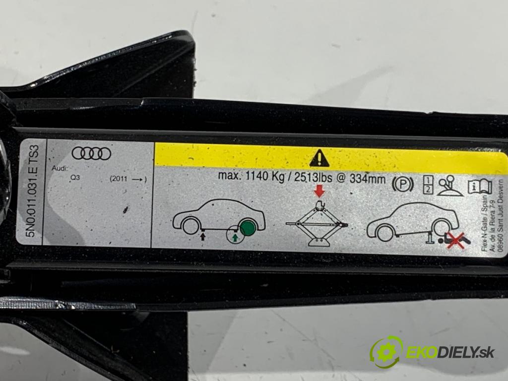 AUDI Q3 I SUV 2017 110 kW 2.0 TDI 1968 souprava náradí 5N0011031E