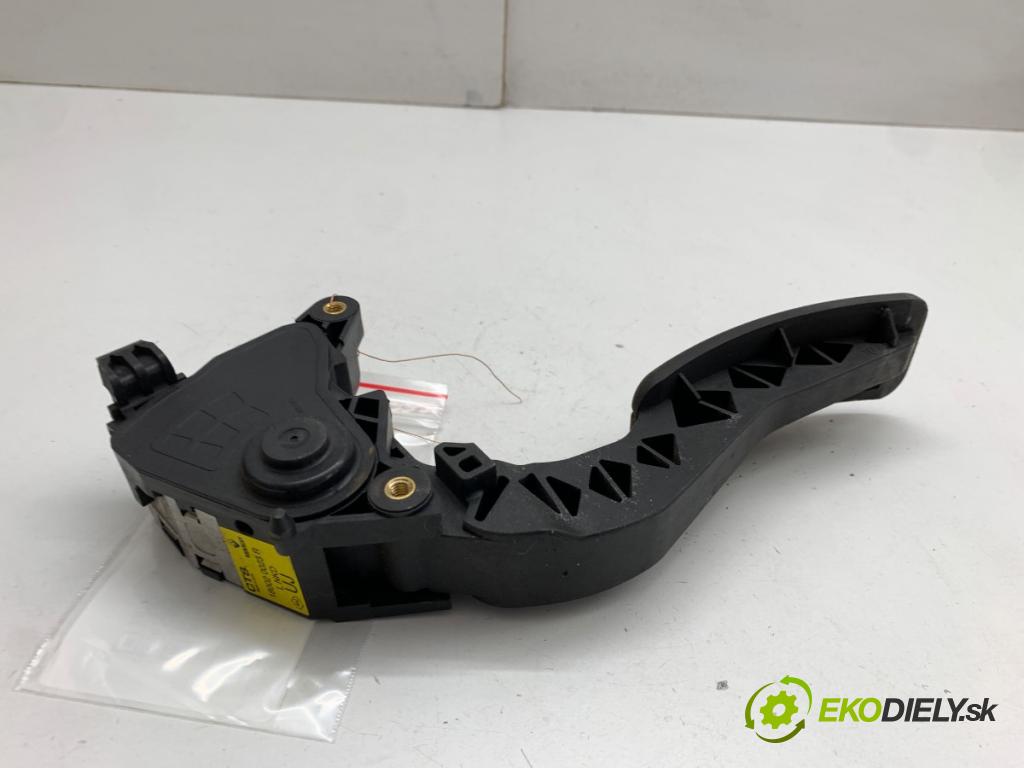 RENAULT MEGANE III liftback 2009 81 kW 1.6 16V (BZ1B, BZ1H) 1598 Potenciometer plynu 180020023R (Potenciometer plynového pedálu)