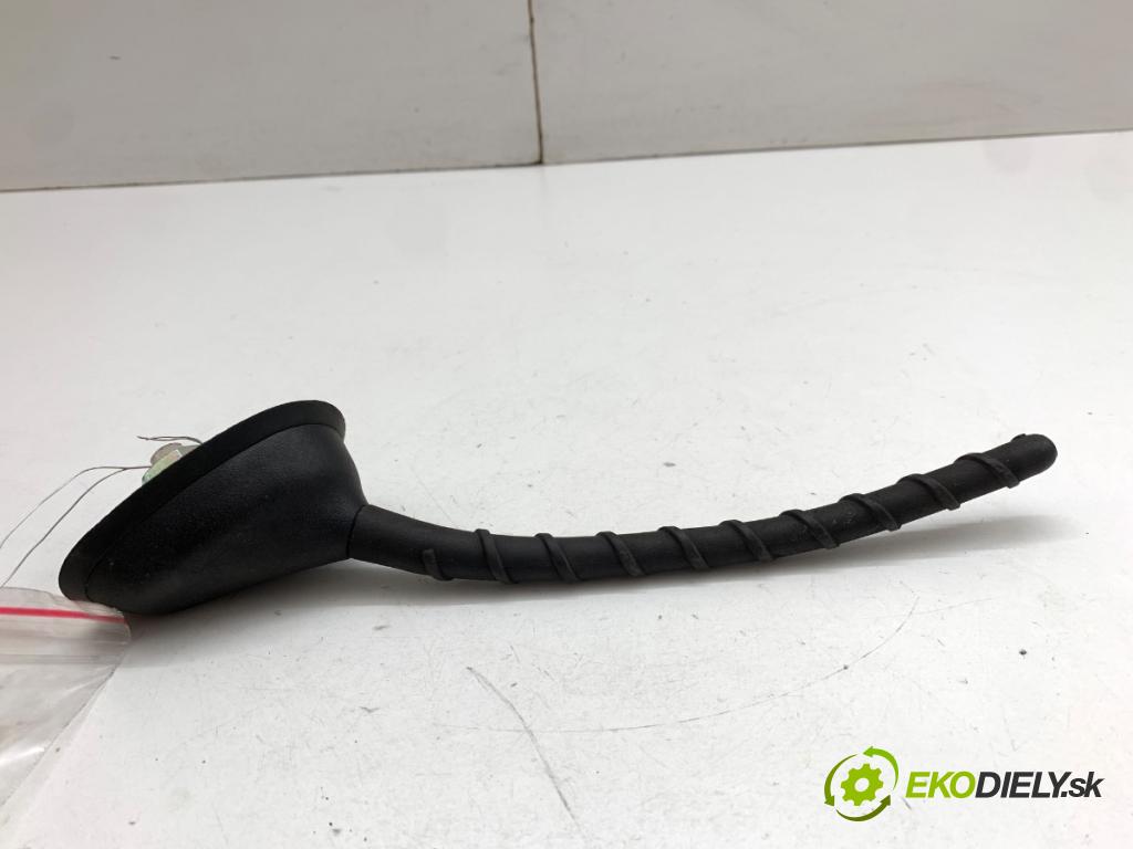 HYUNDAI i30 liftback 2013 73 kW 1.4 1396 ANTENA 96200-A5000