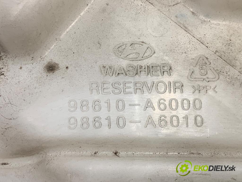 HYUNDAI i30 liftback 2013 73 kW 1.4 1396 Nádržka ostrekovačov 98610-A6000