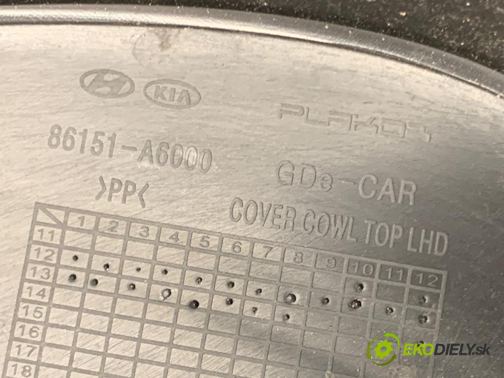 HYUNDAI i30 liftback 2013 73 kW 1.4 1396 torpédo plast pod čelní okno 86151-A6000 (Plast pod čelním sklem)