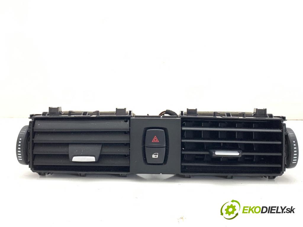 BMW F31 Kombi 2014 135 kW 320 d 1995 Mriežky kúrenia predný 9218551