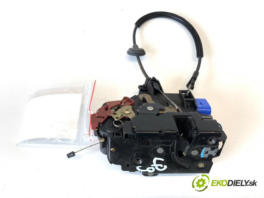 VW GOLF V liftback 2003 85 kW 1.6 FSI 1598 zámok Dvere ľavy predný 3D1837015