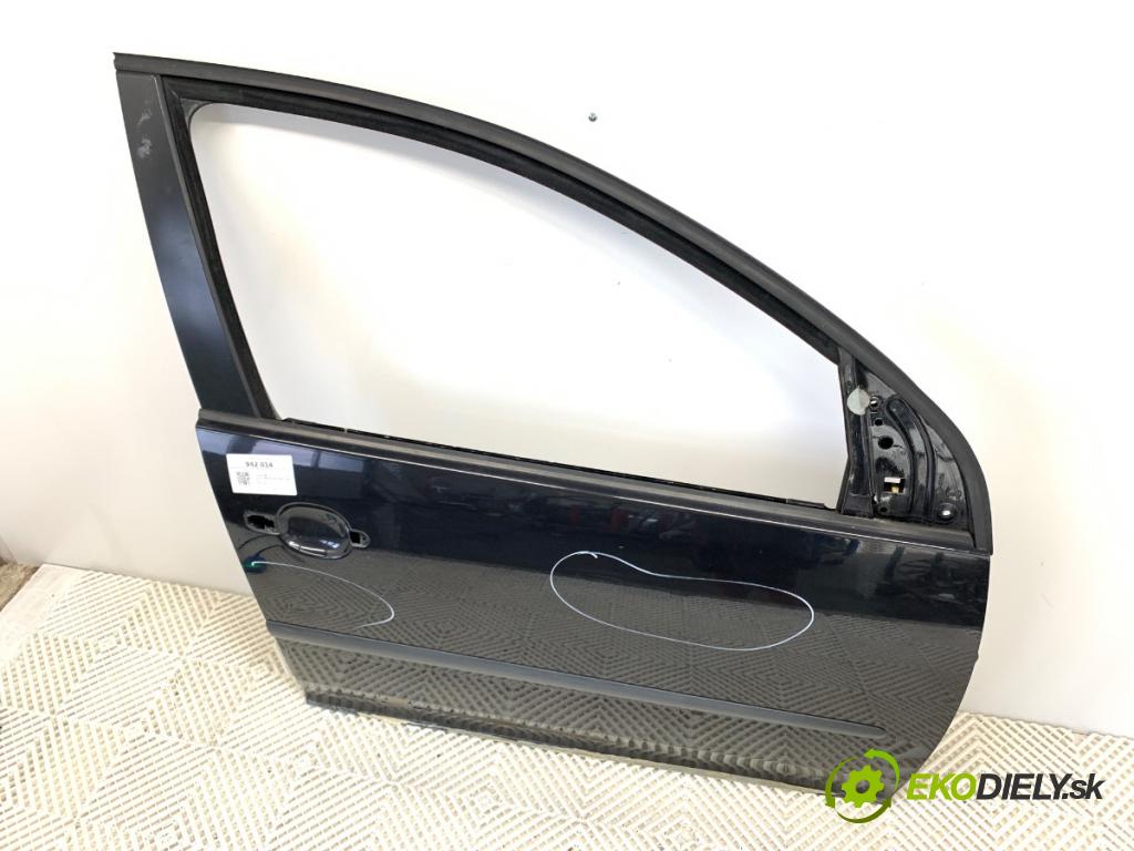 VW GOLF V liftback 2003 85 kW 1.6 FSI 1598 dveře pravý přední část