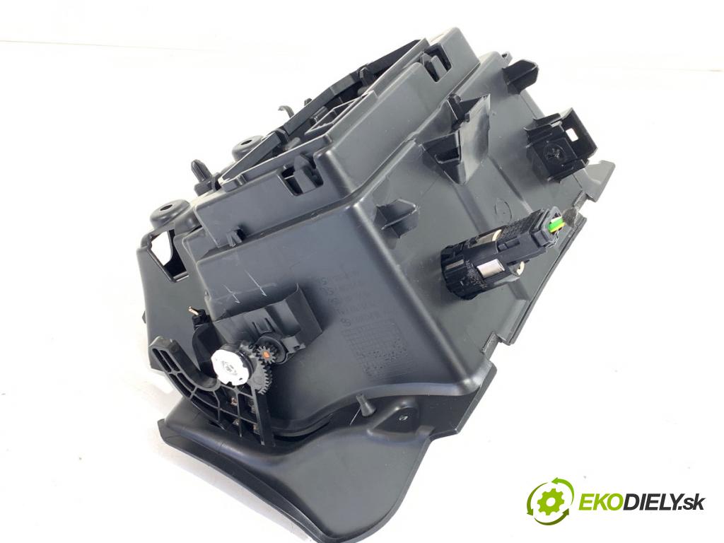 DS DS 7 SUV 2022 133 kW PureTech 180 (J45GFU) 1598 Priehradka, kastlík prístrojovky 9821388277