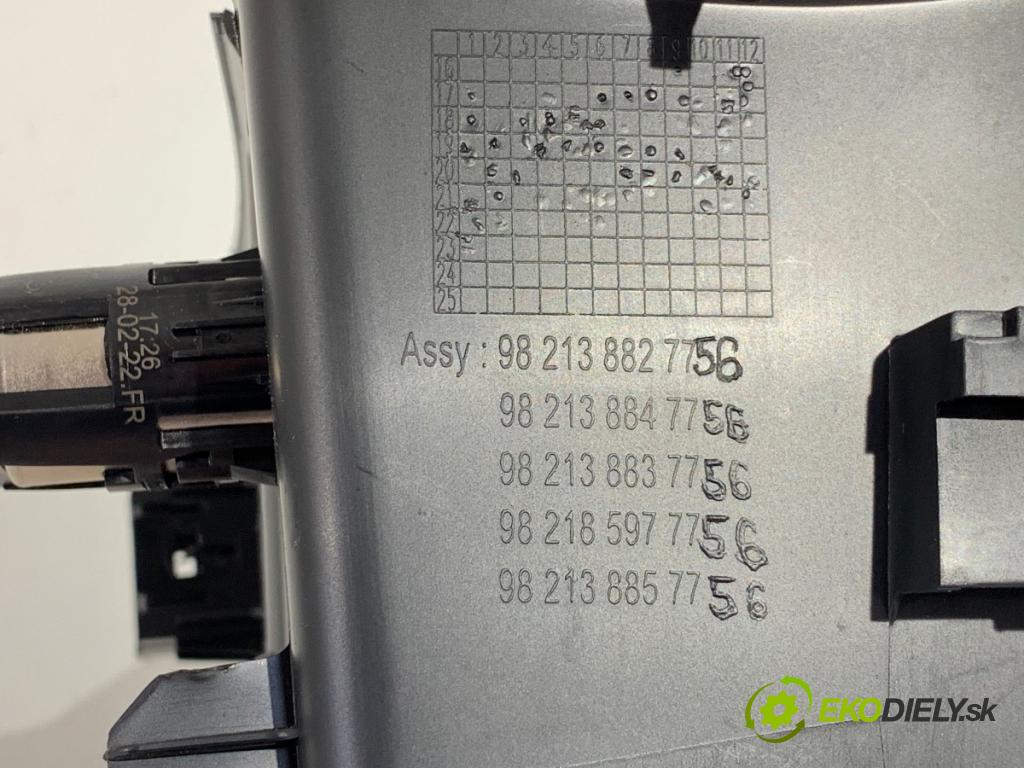 DS DS 7 SUV 2022 133 kW PureTech 180 (J45GFU) 1598 Priehradka, kastlík prístrojovky 9821388277