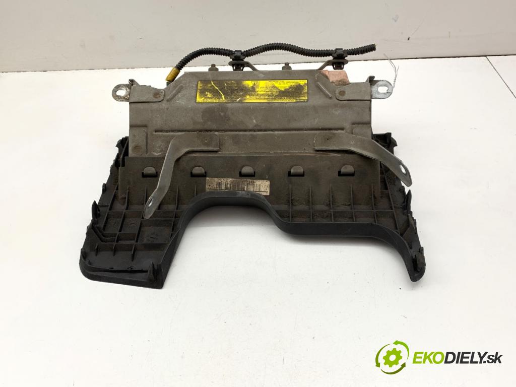 TOYOTA YARIS II liftback 2007 98 kW 1.8 VVTi (ZSP90_) 1798 AirBag koleno: