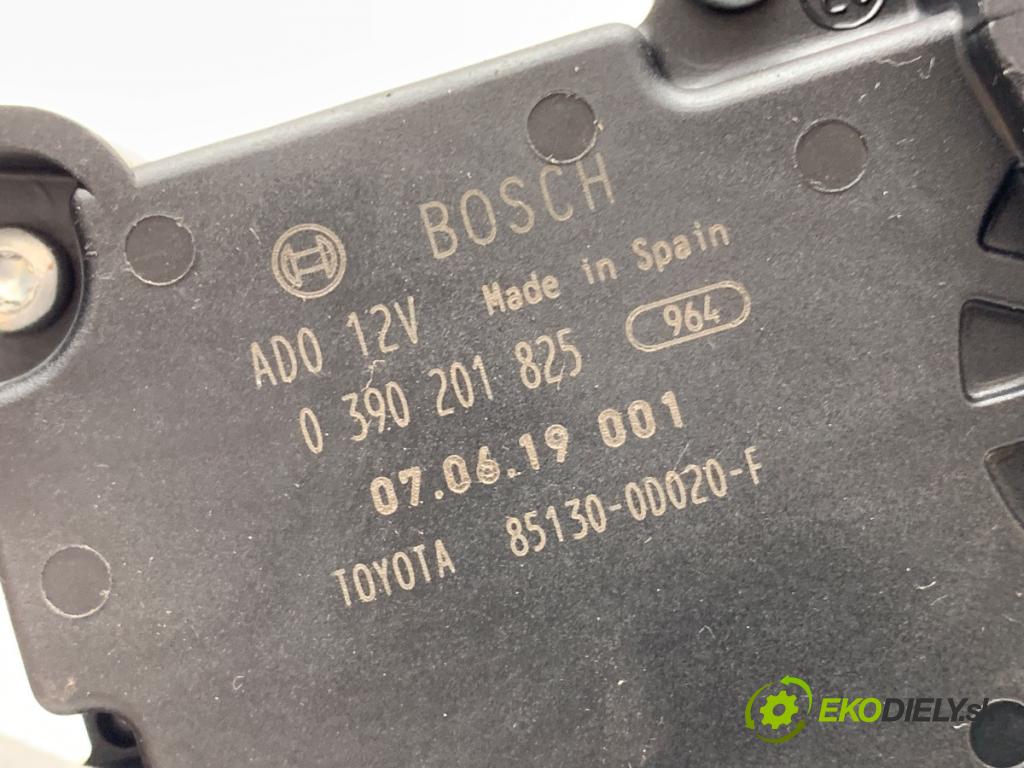 TOYOTA YARIS II liftback 2007 64 kW 1.3 VVT-i (SCP90_) 1298 Motor stieračov zad 85130-0D020-F